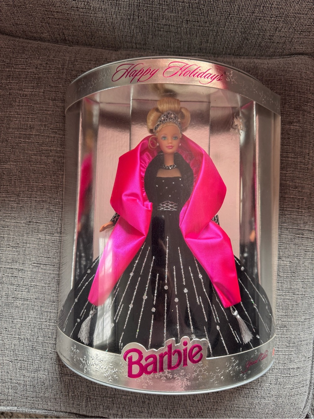 1998 Happy Holidays Barbie Doll Special Edition Black Gown Pink Wrap NEW